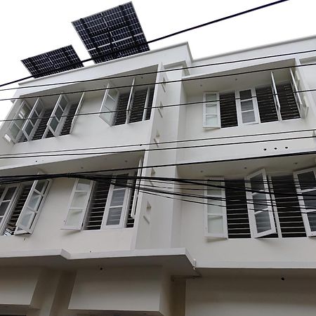Sivasarass Rooms Thiruvananthapuram Εξωτερικό φωτογραφία