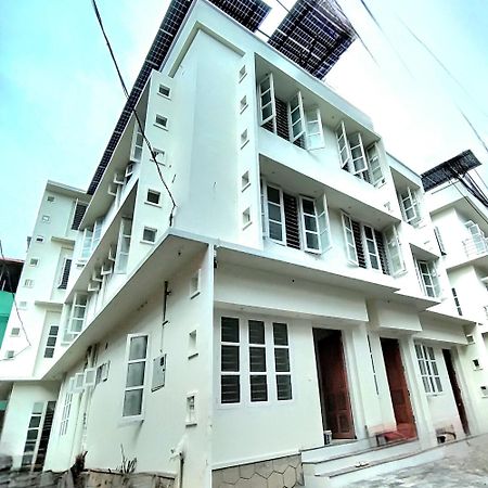 Sivasarass Rooms Thiruvananthapuram Εξωτερικό φωτογραφία
