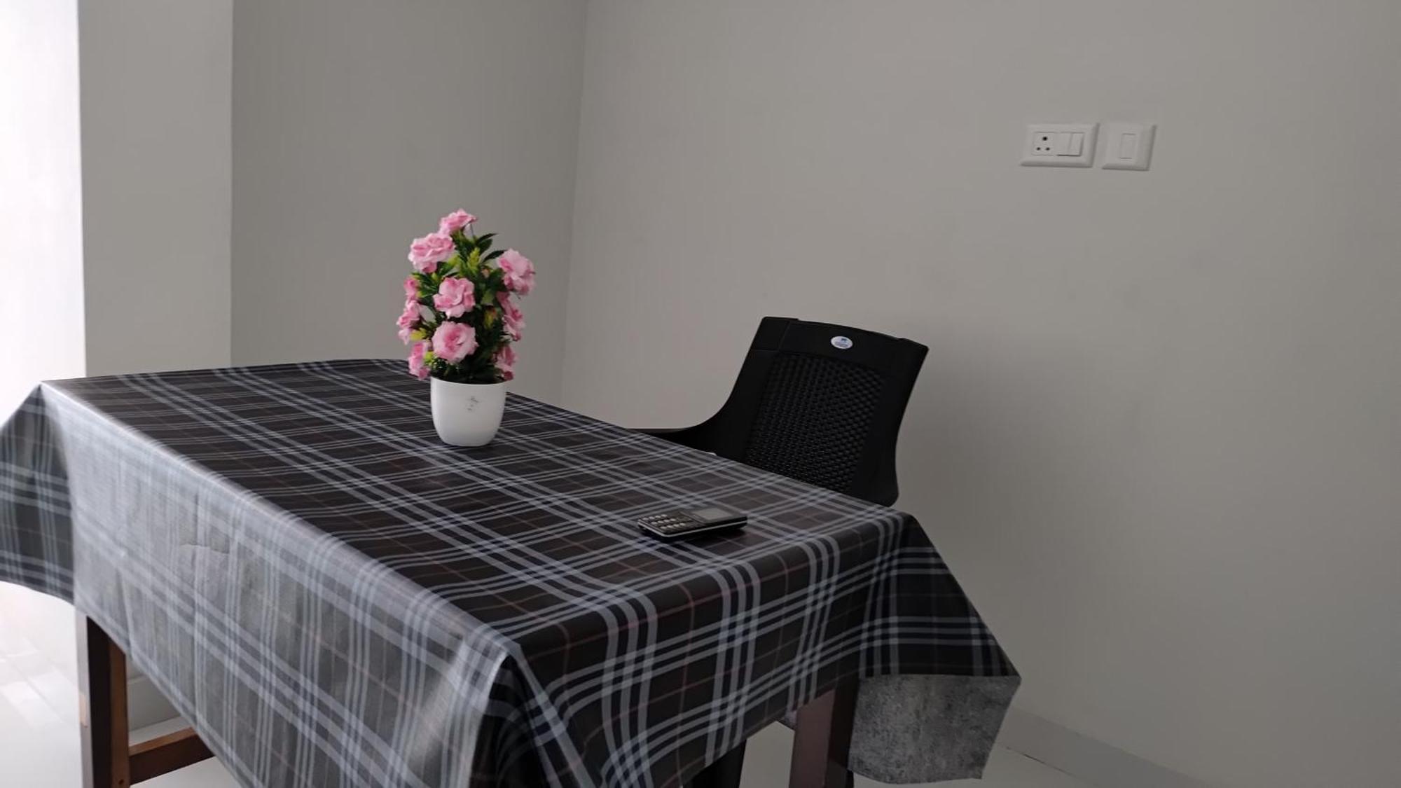 Sivasarass Rooms Thiruvananthapuram Εξωτερικό φωτογραφία