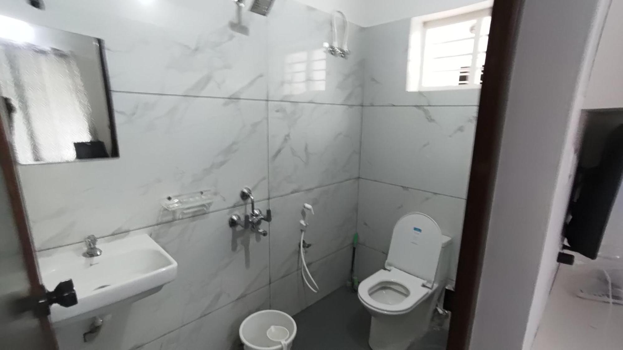 Sivasarass Rooms Thiruvananthapuram Εξωτερικό φωτογραφία